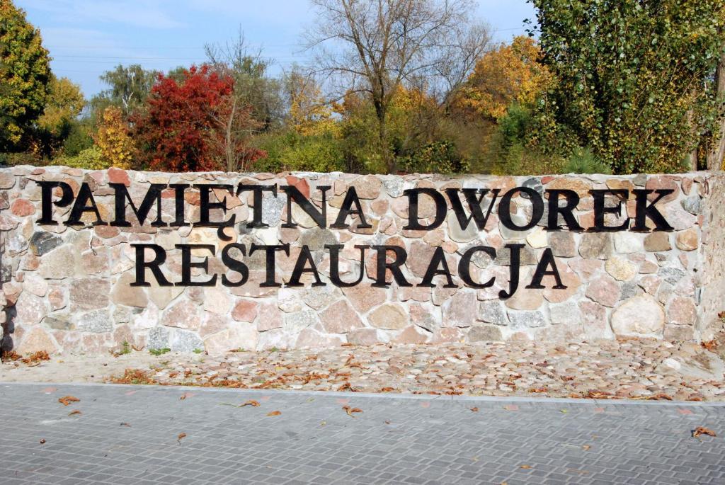 Pamietna Dworek Skierniewice Extérieur photo